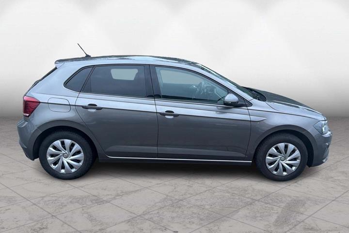 Grå VW Polo fra 2020