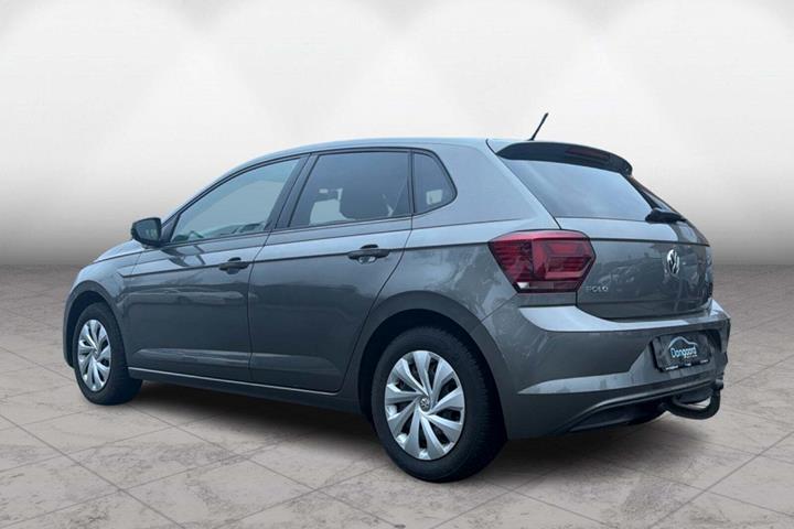 Grå VW Polo fra 2020
