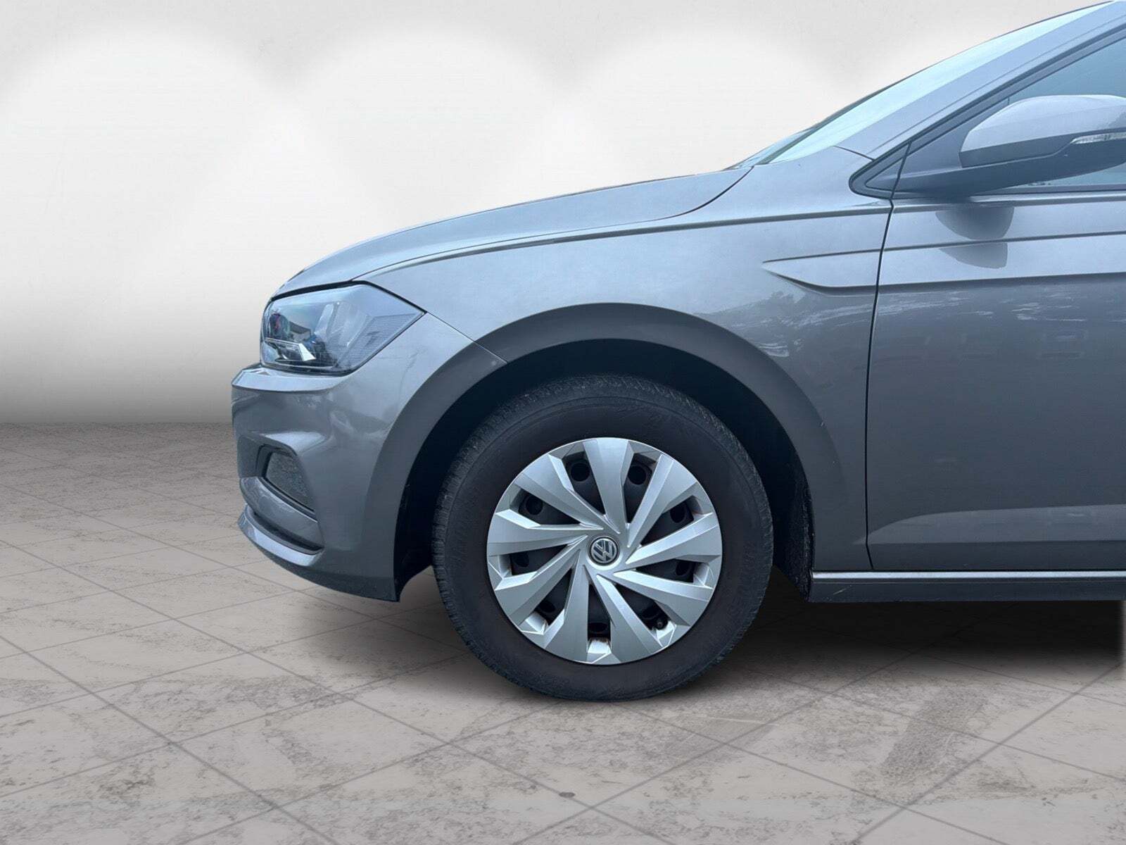 Grå VW Polo fra 2020