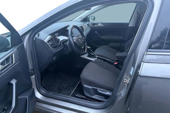 Grå VW Polo fra 2020