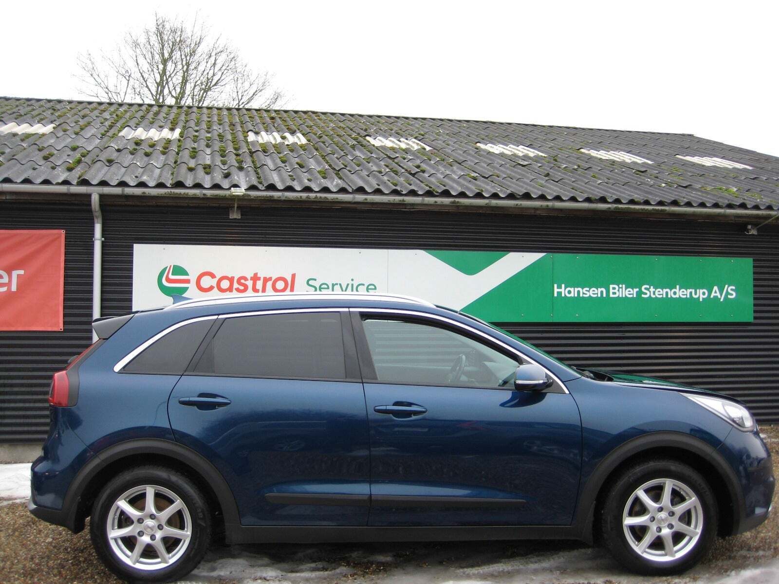 Blå Kia Niro fra 2019