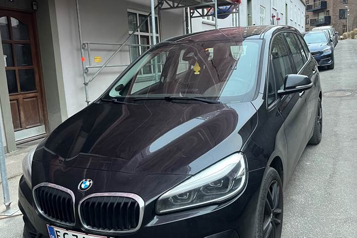 Sort BMW 2-Serie fra 2020