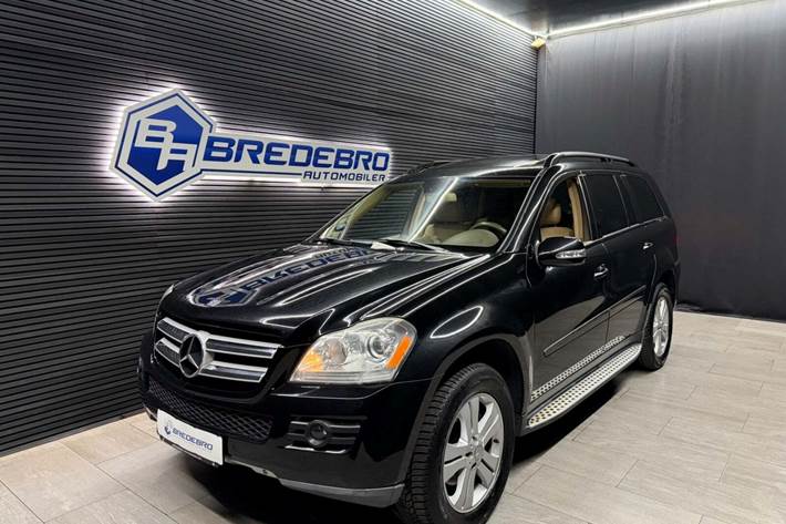 Sort Mercedes GL450 fra 2008