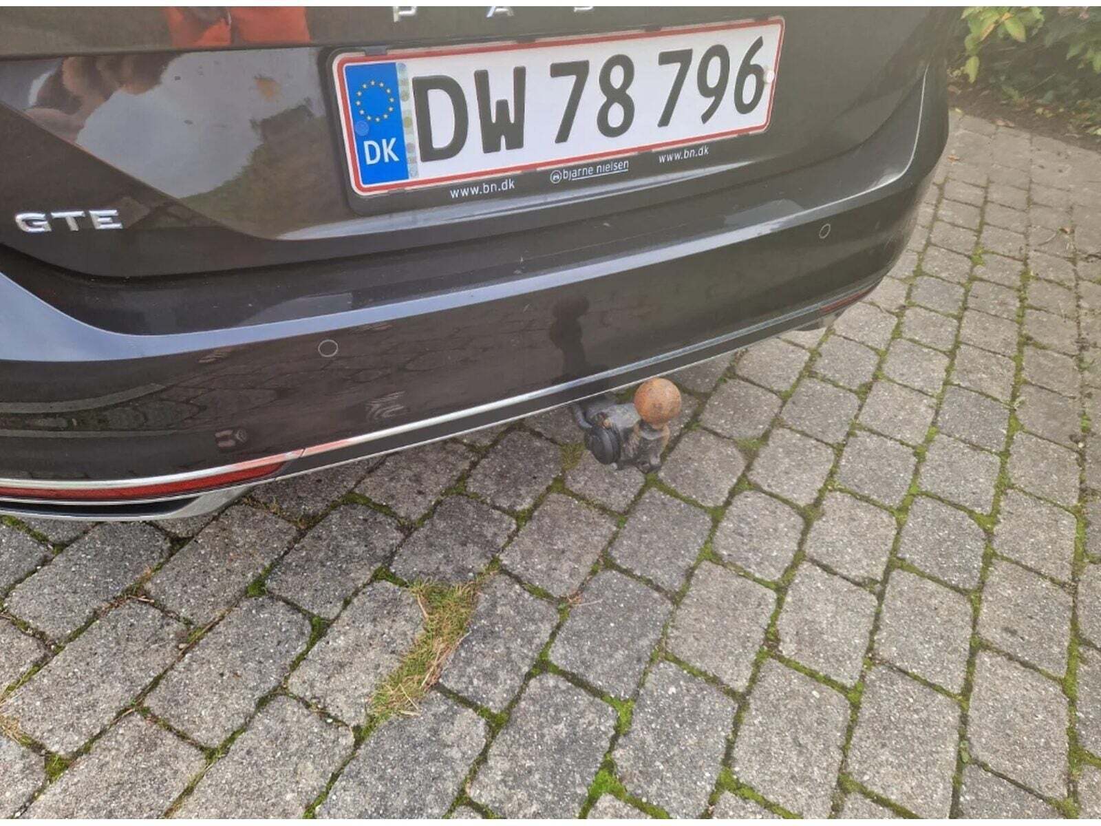 Grå VW Passat fra 2020