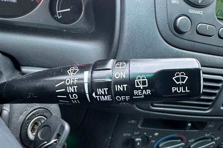 Sort Toyota Corolla fra 2000