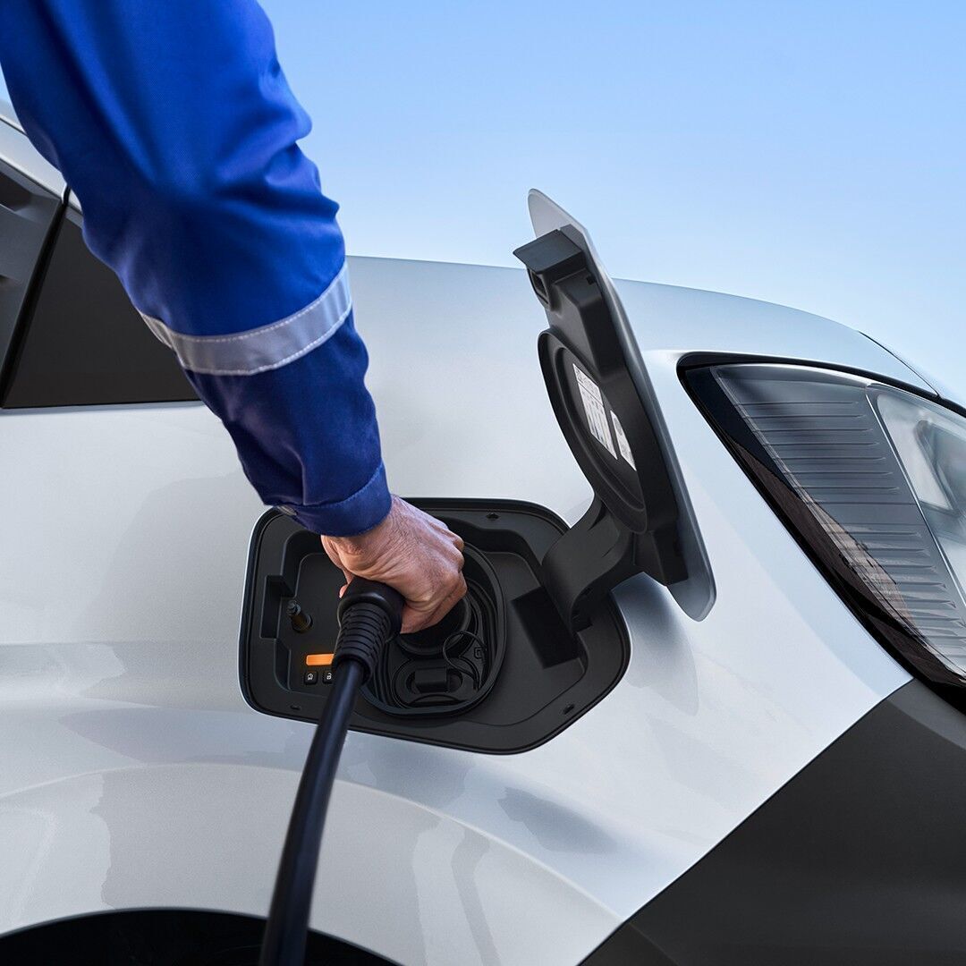 Nissan Interstar L2H2 EL N-Connecta 141HK Van Aut.