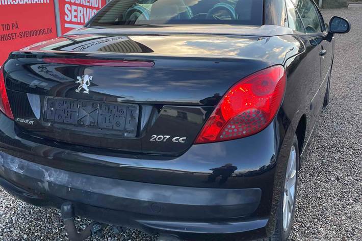 Sort Peugeot 207 fra 2007