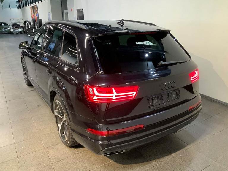 Audi Q7 3,0 TDi 272 S-line quattro Tiptr.