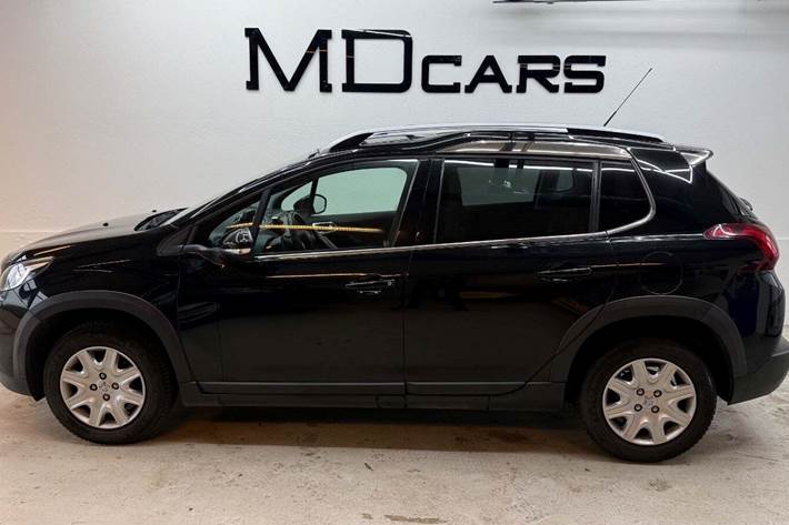 Sort Peugeot 2008 fra 2017