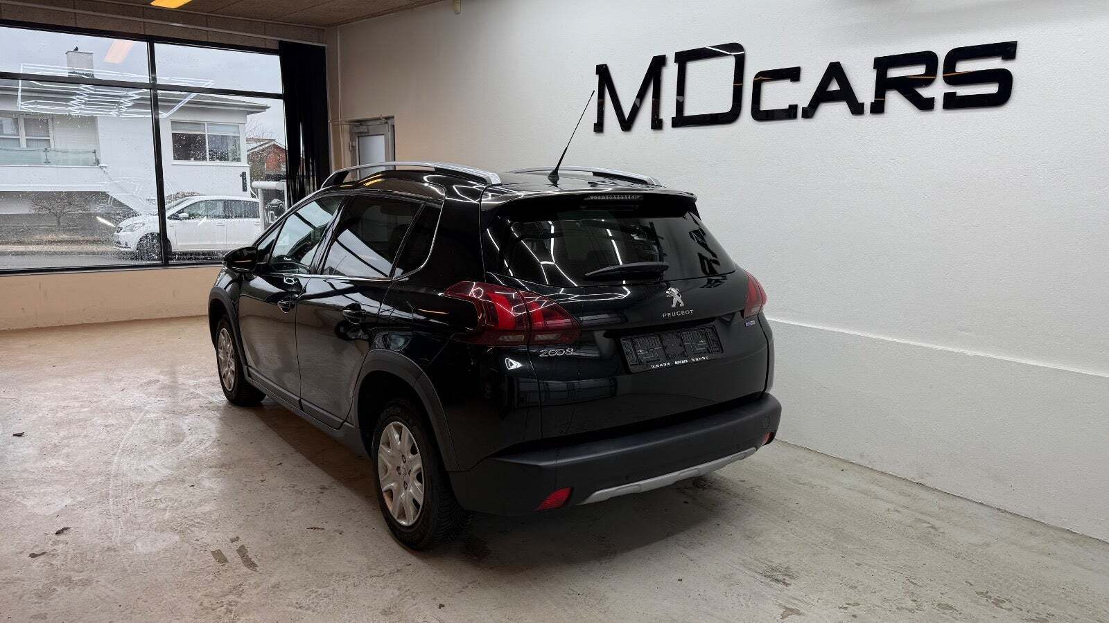 Peugeot 2008 1,2 e-THP 110 Allure