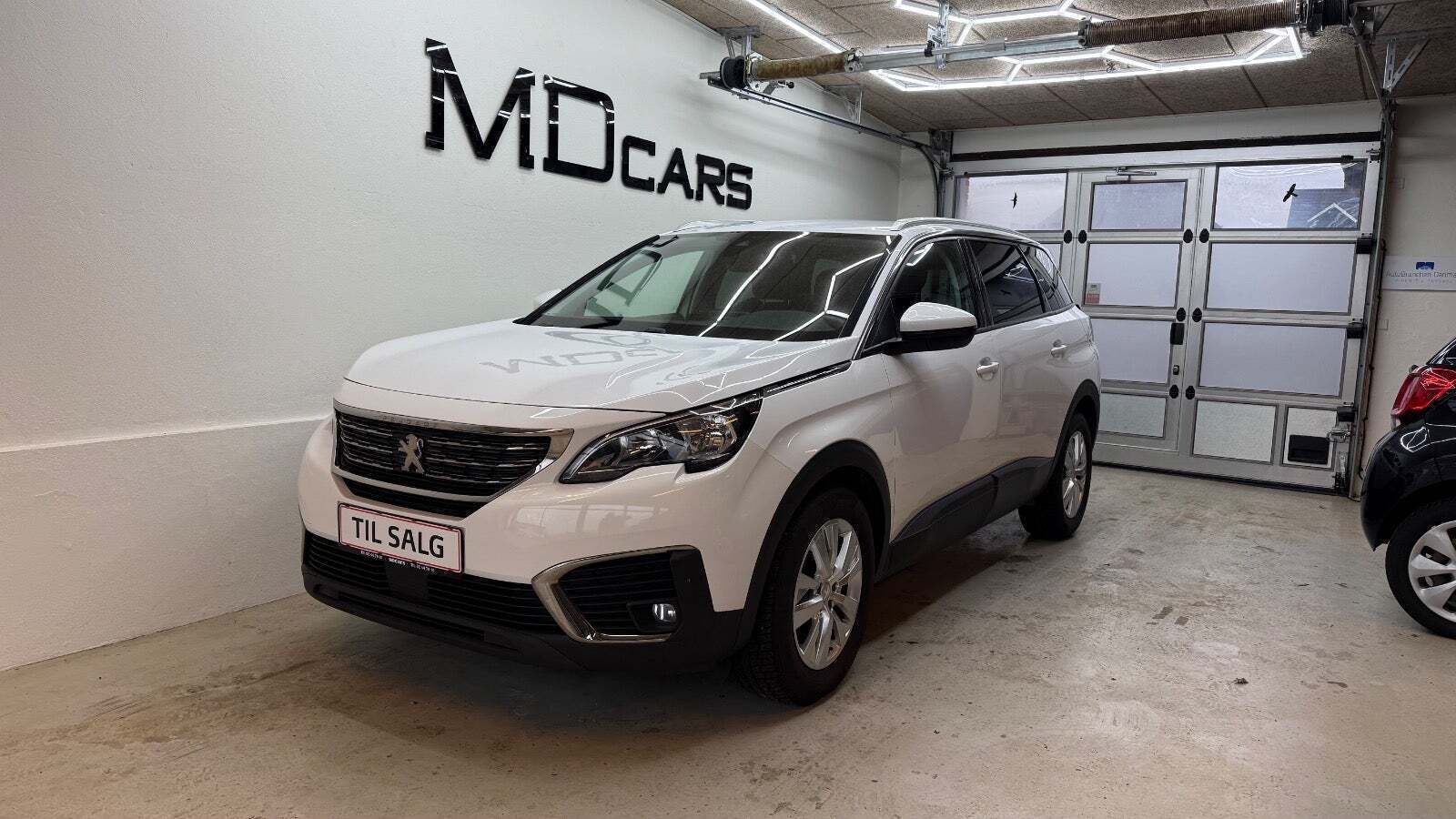 Peugeot 5008 1,2 e-THP 130 Allure 7prs