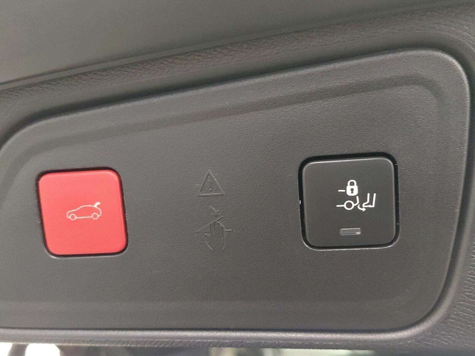 Sort Peugeot 3008 fra 2021