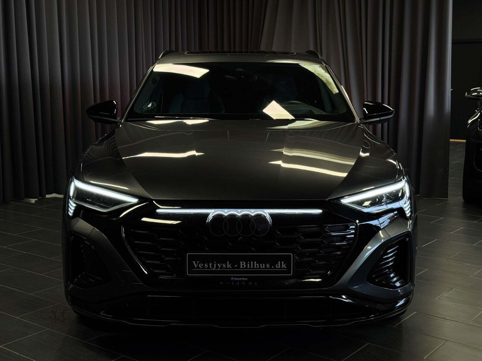 Audi Q8 e-tron 55 S-line Sportback quattro