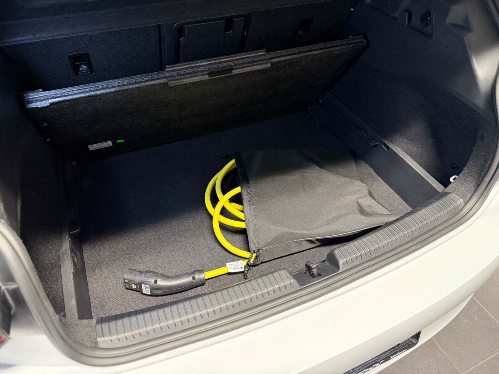 Hvid VW ID.3 fra 2023