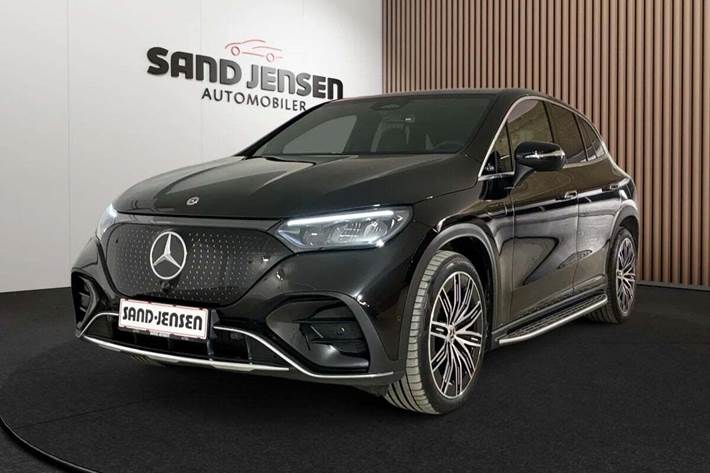 Sort Mercedes EQE350 SUV fra 2025 set udefra