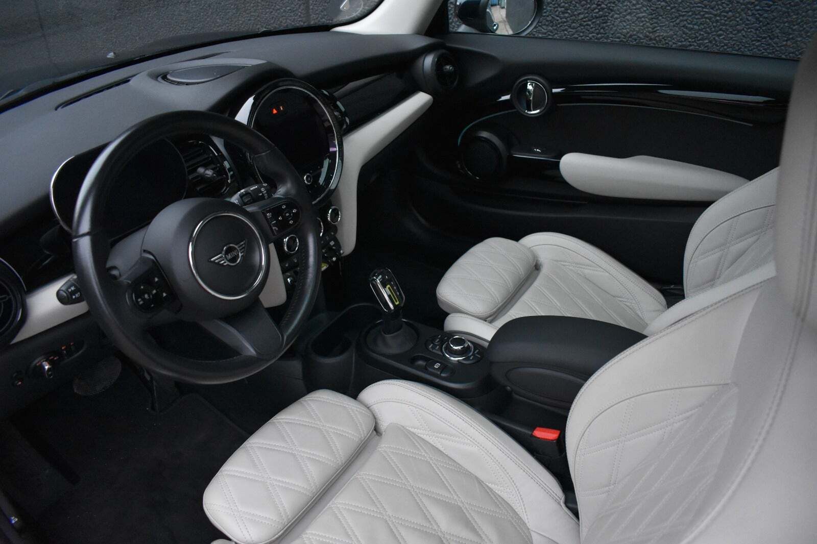 Mini Cooper SE Maximise