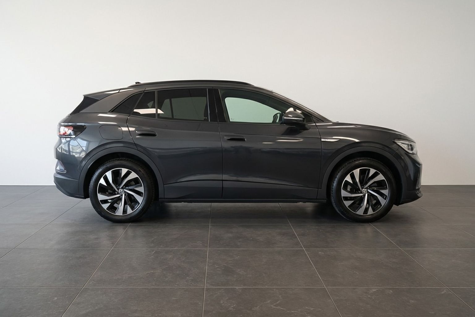 VW ID.4 EL Pro Business Performance 204HK 5d Aut.