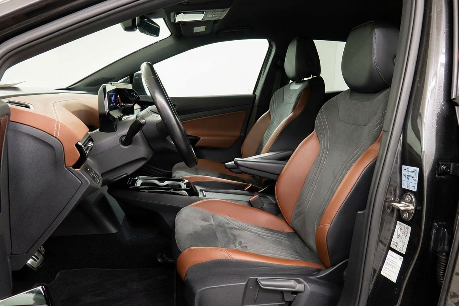 Grå VW ID.4 fra 2021