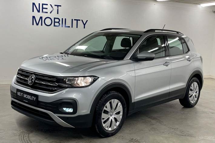 Sølv VW T-Cross fra 2019 set udefra