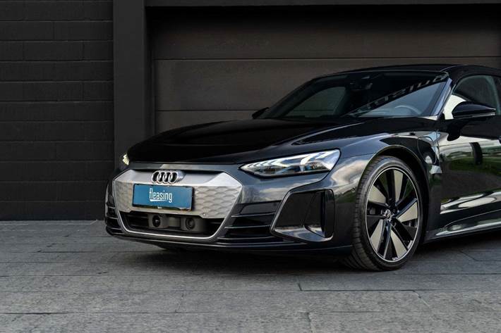 Sort Audi e-tron GT fra 2022