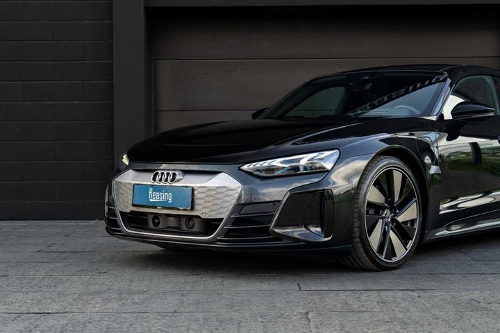 Sort Audi e-tron GT fra 2022