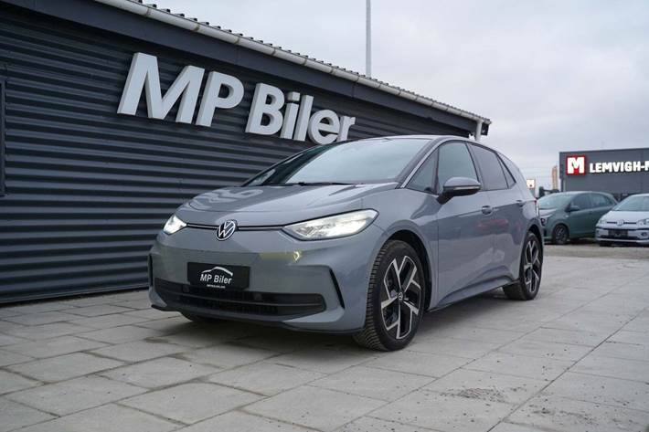Grå VW ID.3 fra 2024 set udefra