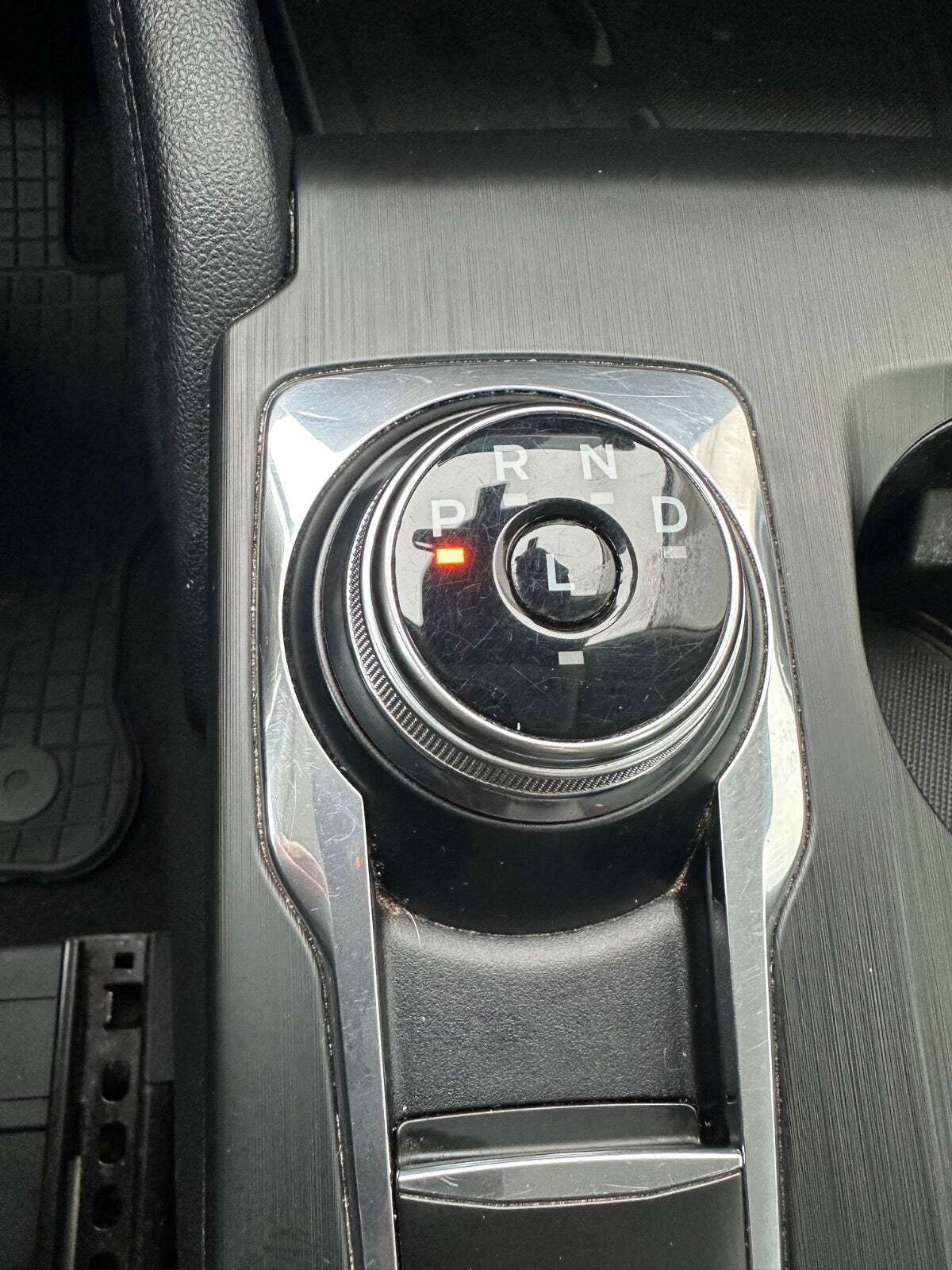 Sort Ford Kuga fra 2021