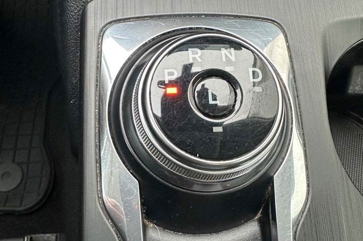 Sort Ford Kuga fra 2021