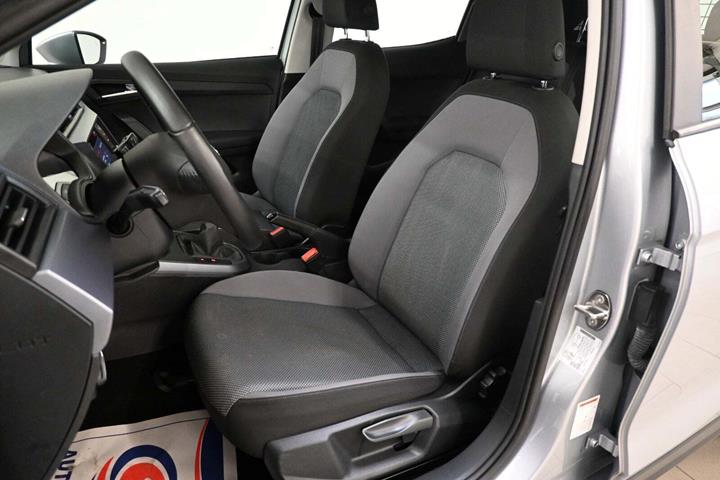 Sølv Seat Arona fra 2020