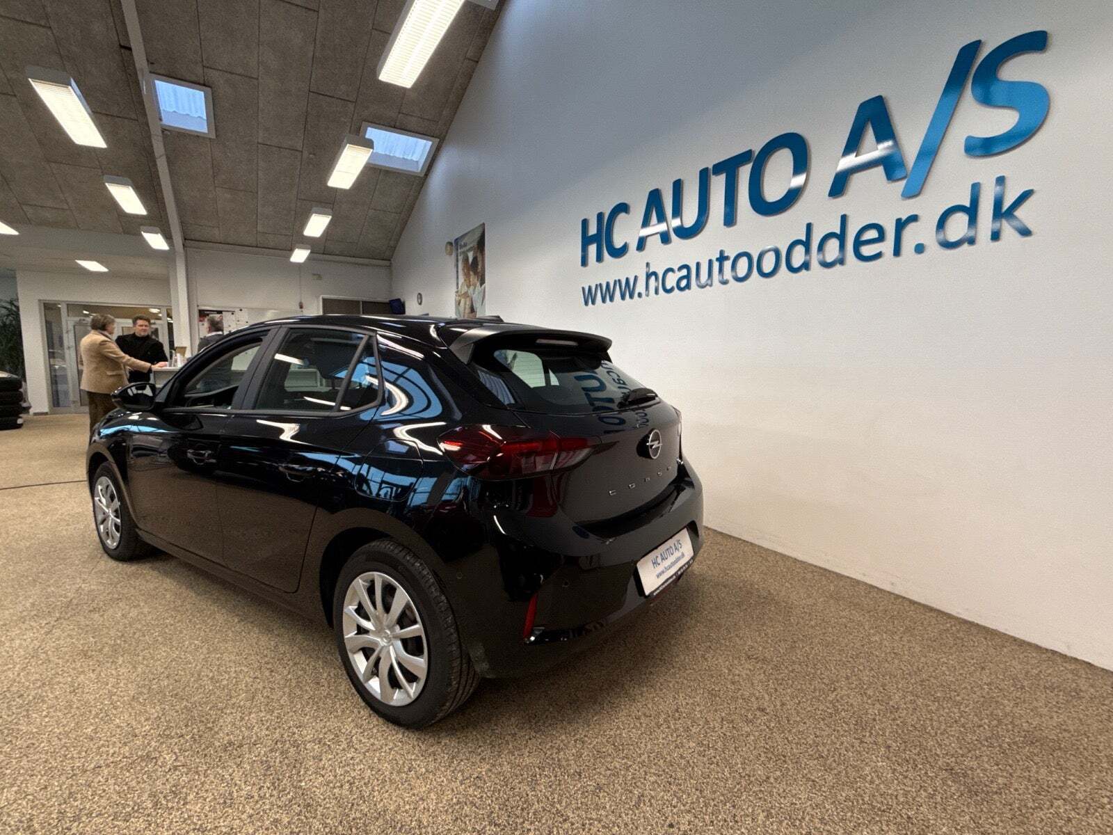 Sort Opel Corsa-e fra 2024