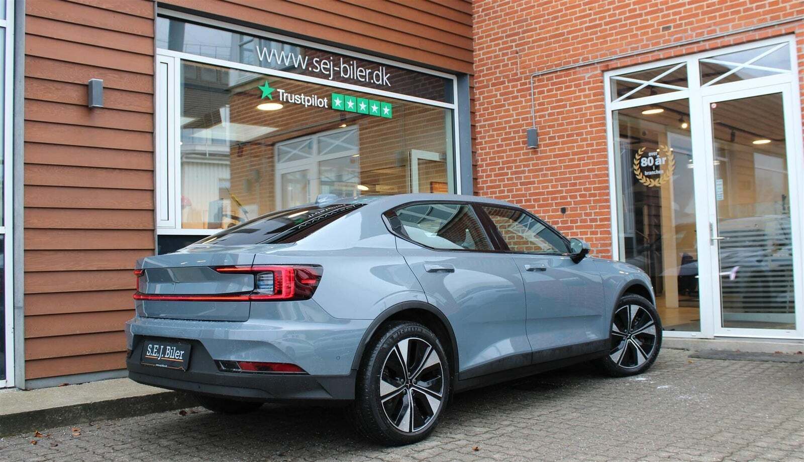 Grå Polestar 2 fra 2024