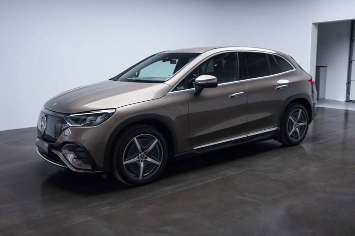 Brun Mercedes EQE350 SUV fra 2024