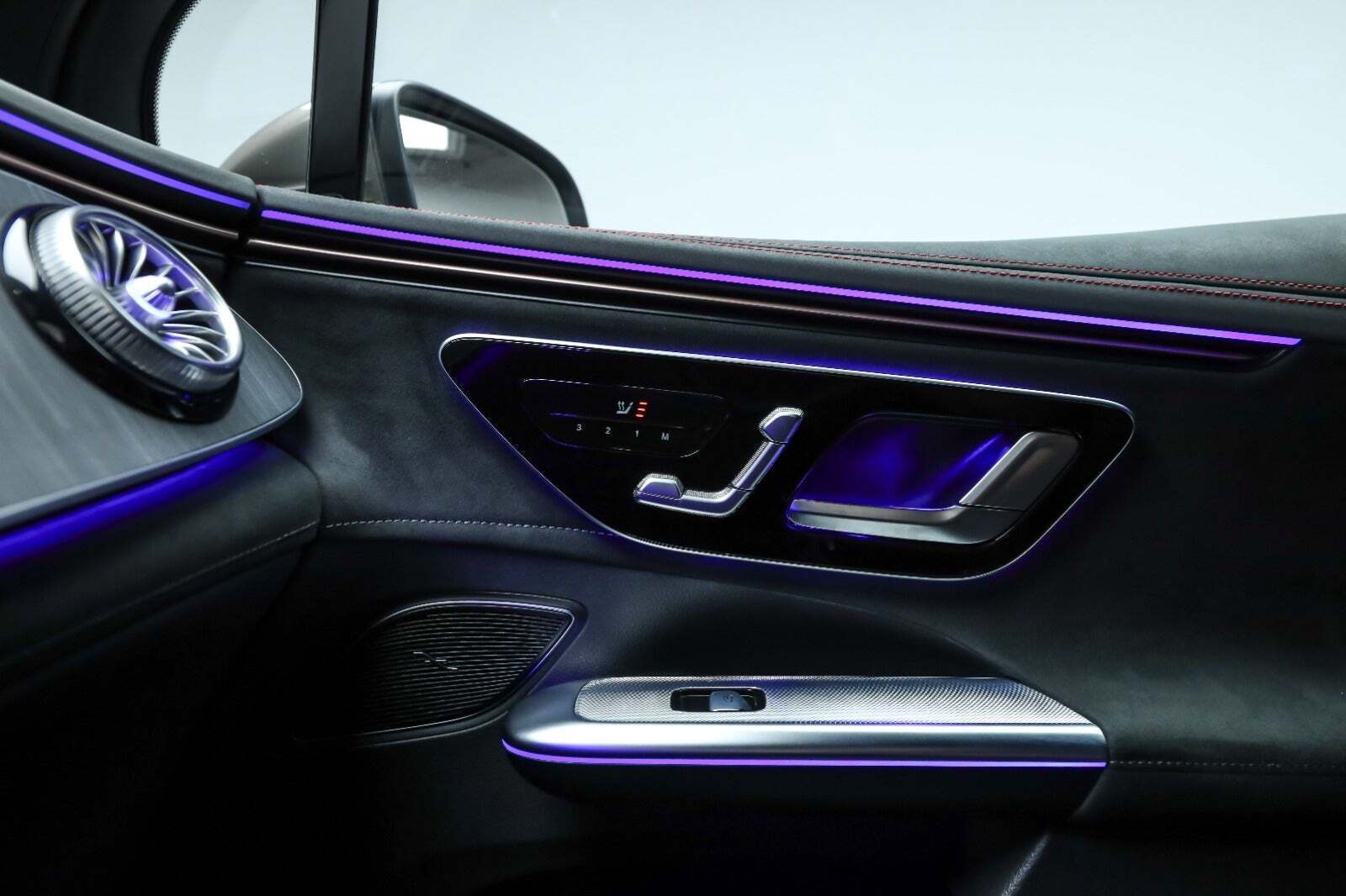 Brun Mercedes EQE350 SUV fra 2024