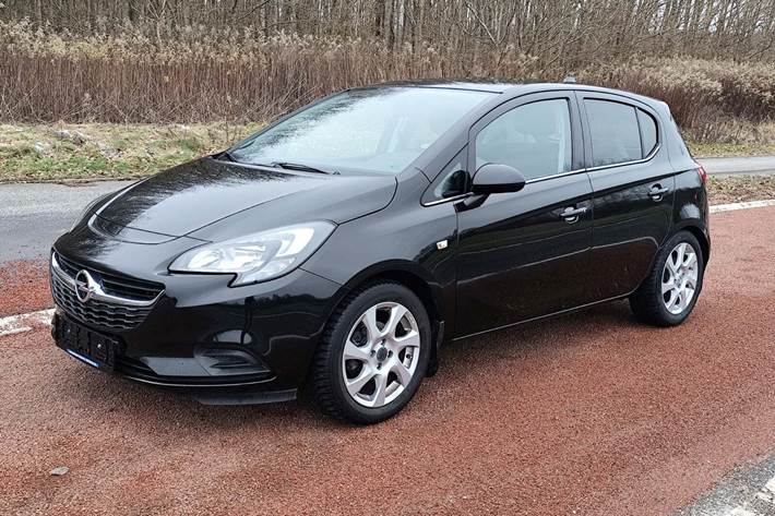 Sort Opel Corsa fra 2019