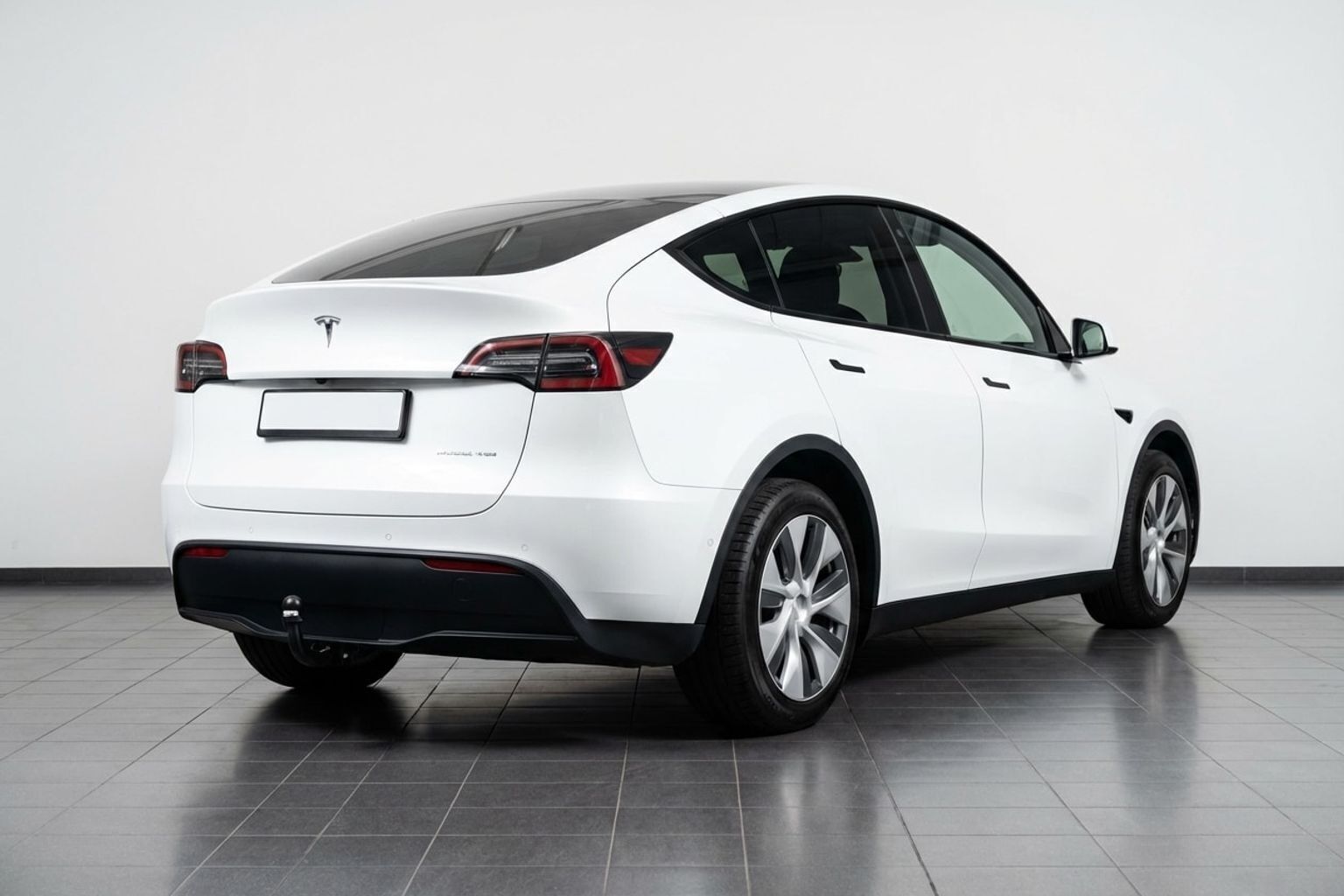 Tesla Model Y EL Long Range RWD 347HK 5d Aut.