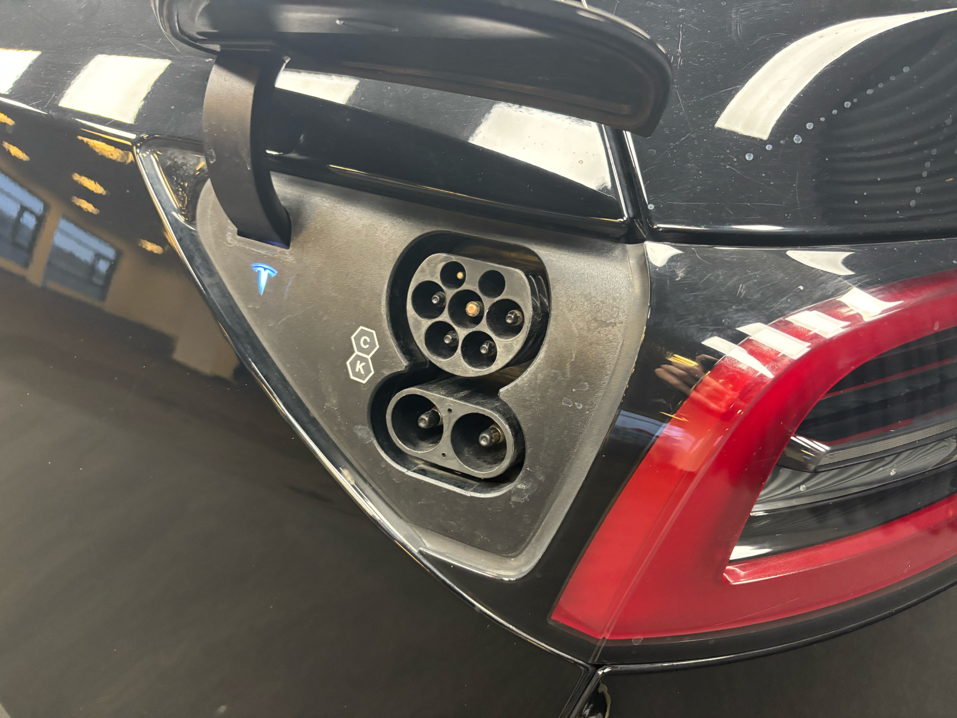 Tesla Model Y EL Performance AWD 534HK 5d Aut.