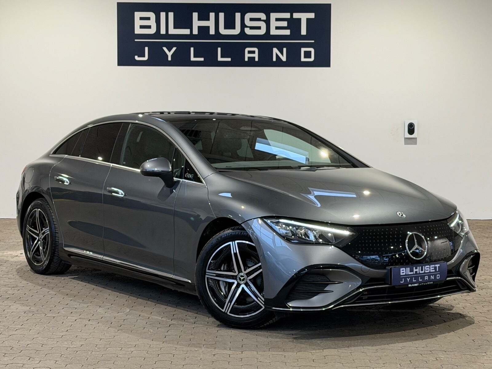 Mercedes EQE350+ AMG Line