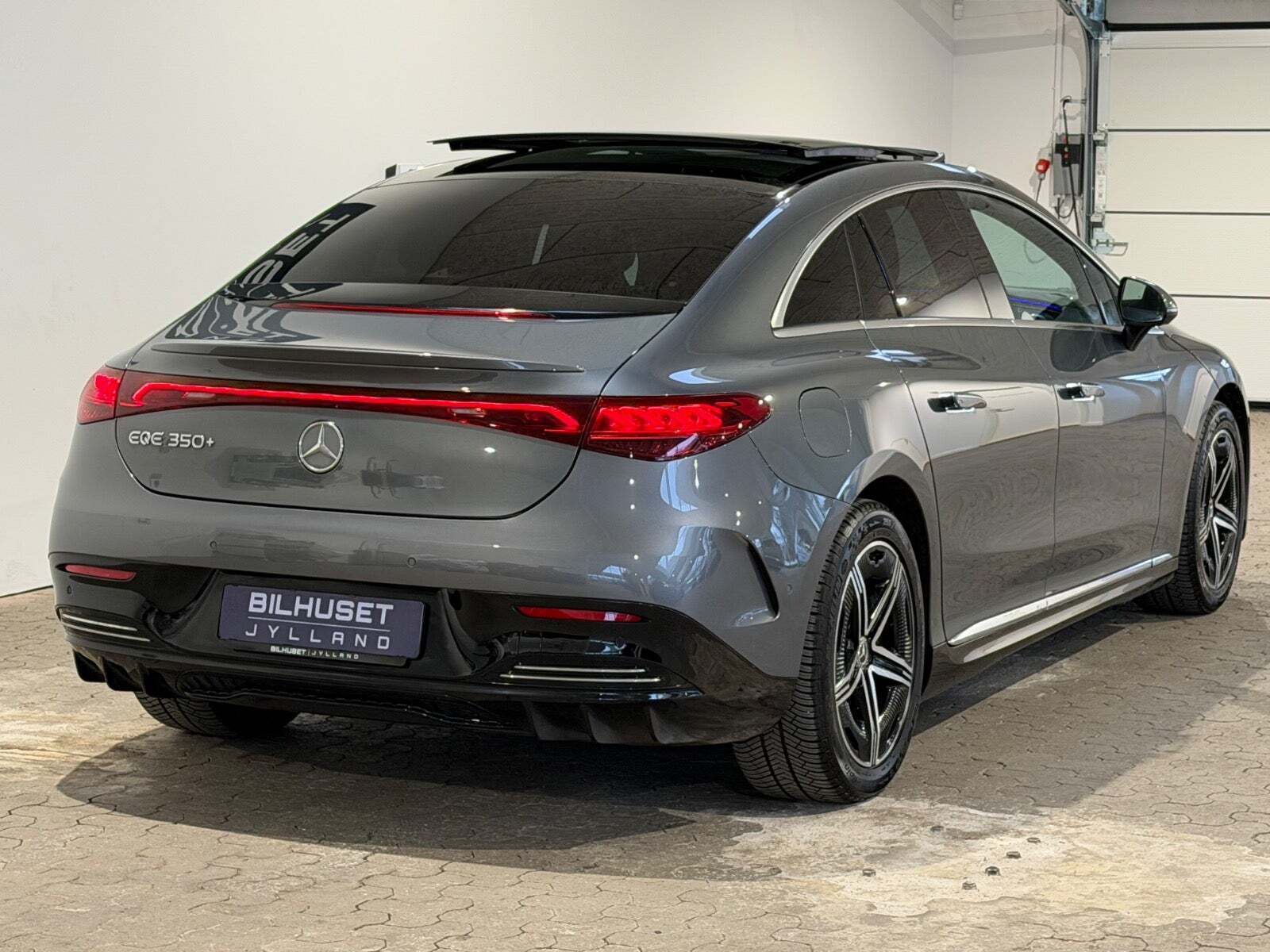 Mercedes EQE350+ AMG Line