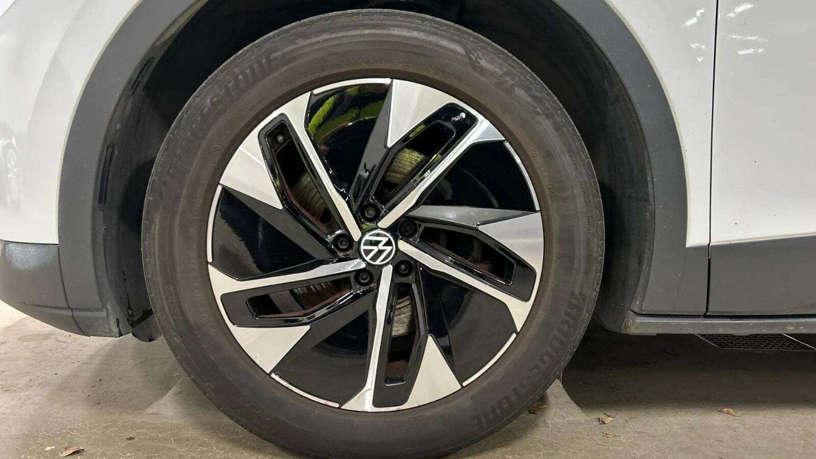 Hvid VW ID.4 fra 2022