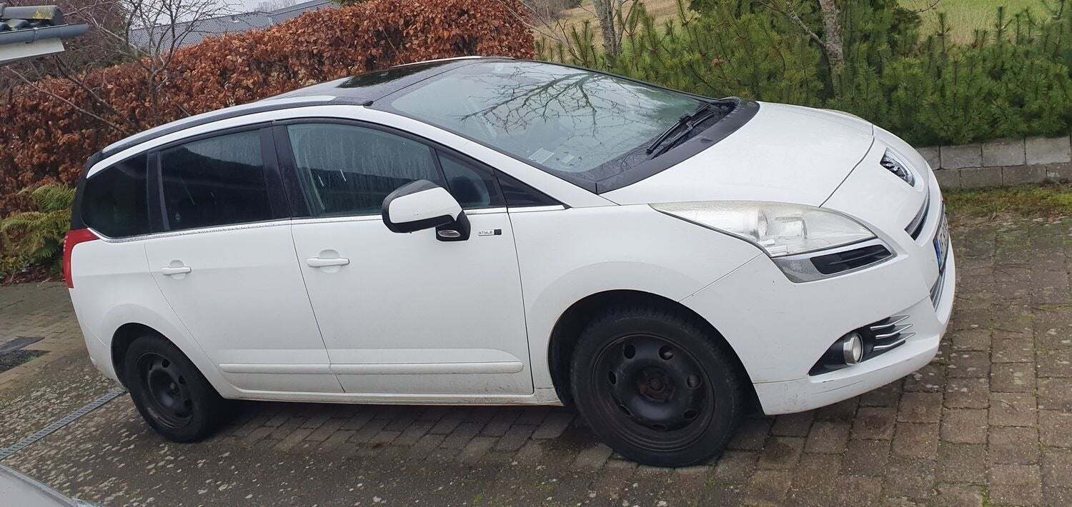 Peugeot 5008 1,6 HDi 112 Style Limited