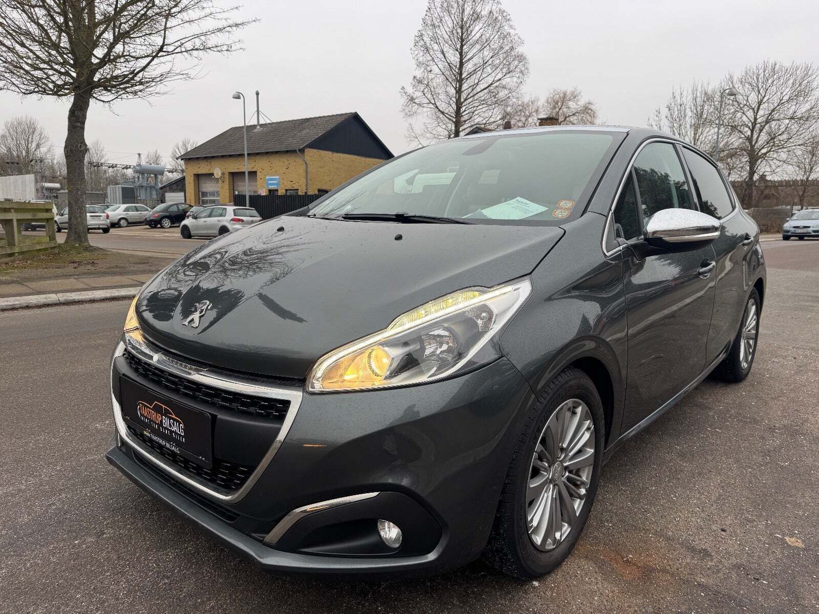 Peugeot 208 1,6 BlueHDi 100 Allure Sky