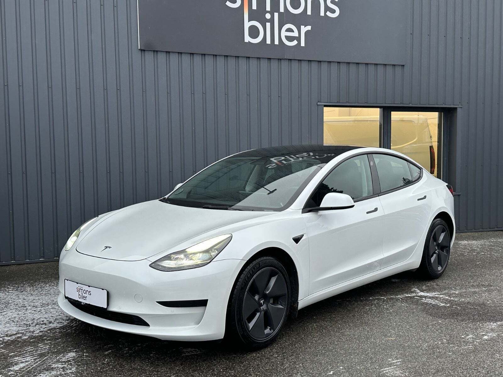 Tesla Model 3 Standard Range+ RWD