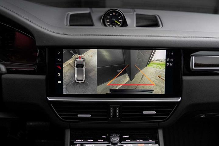 Sort Porsche Cayenne fra 2021