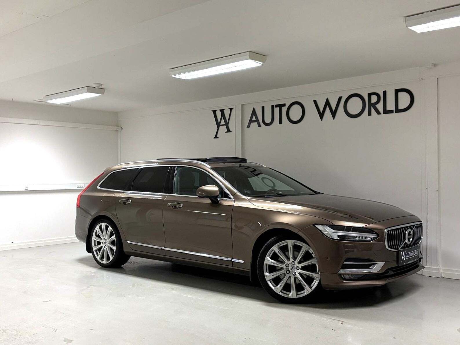 Brun Volvo V90 fra 2016