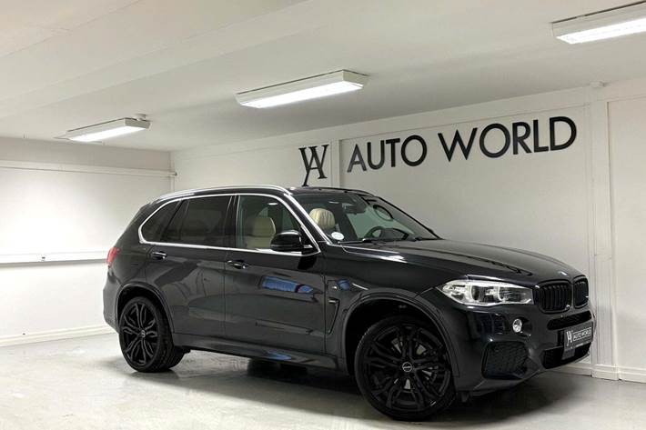 Sort BMW X5 fra 2017