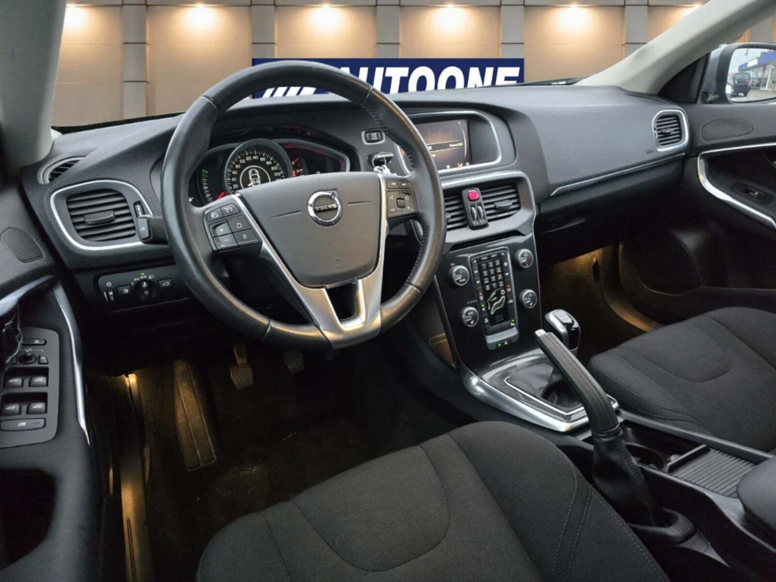 Volvo V40 2,0 D2 120 Momentum