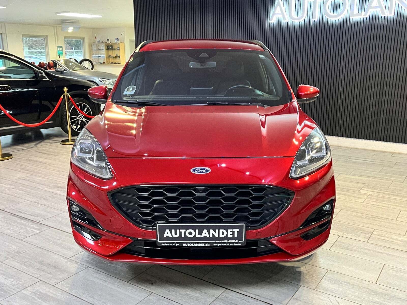 Ford Kuga 2,5 PHEV ST-Line X CVT