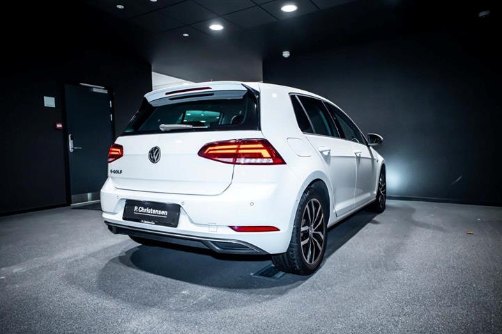 Hvid VW e-Golf VII fra 2020