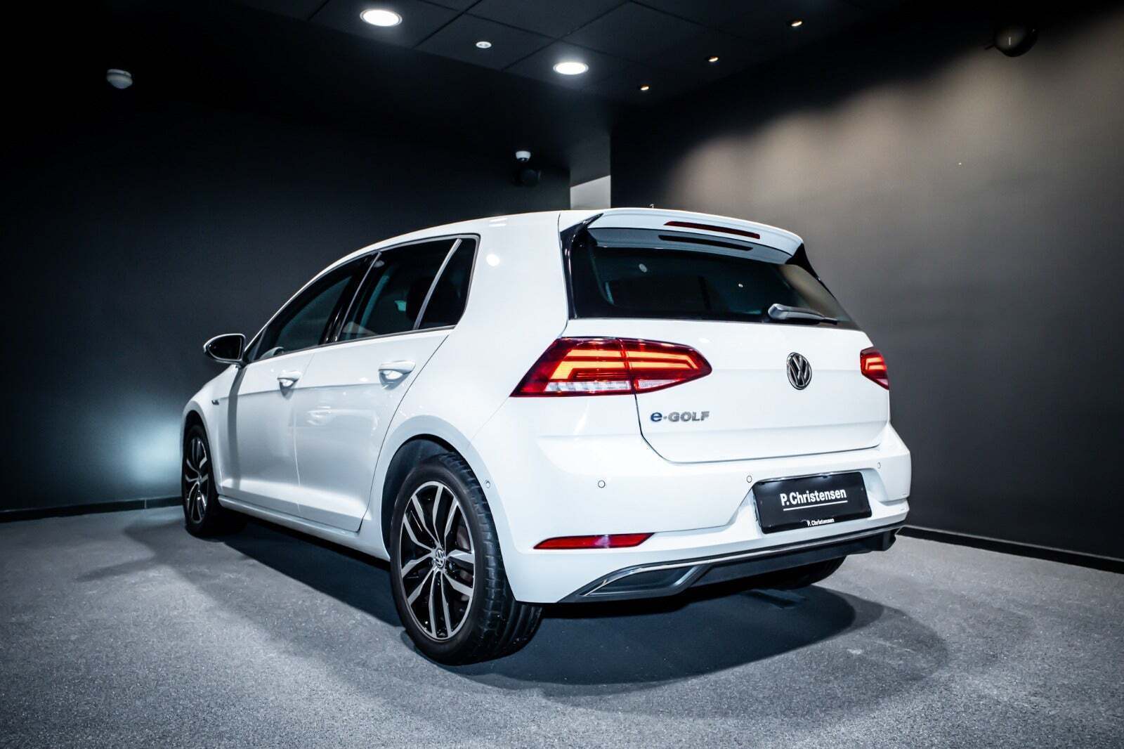 Hvid VW e-Golf VII fra 2020