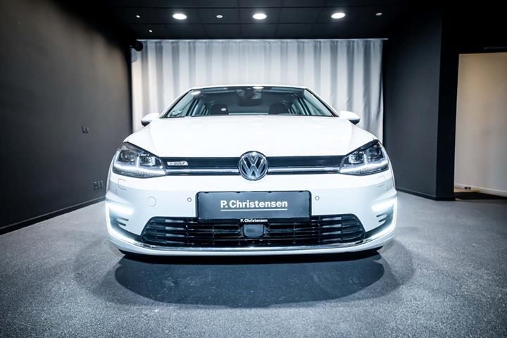 Hvid VW e-Golf VII fra 2020